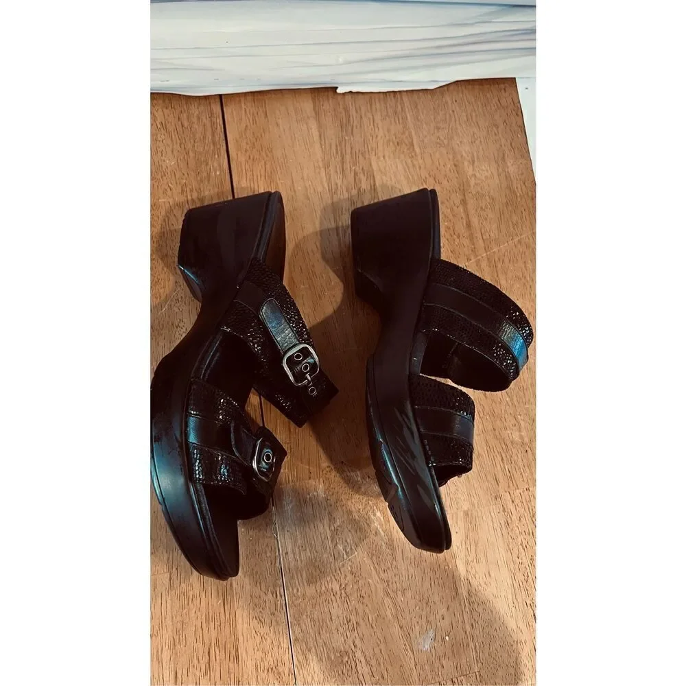 Dansko Jessie Black Leather Lizard Embossed Platform Sandals Clogs SZ 9.5